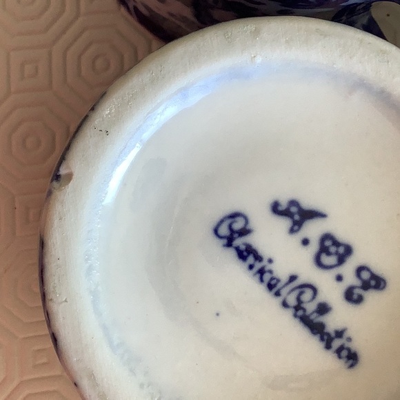 Tea Set / 4. - Picture 2 of 5